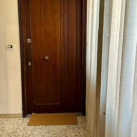 Campo San Polo Canal View Apartment *