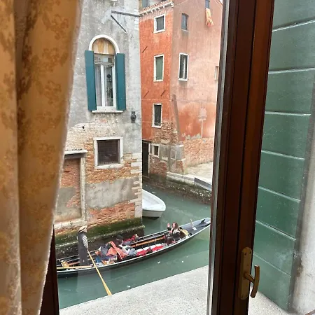 Apartman Campo San Polo Canal View *